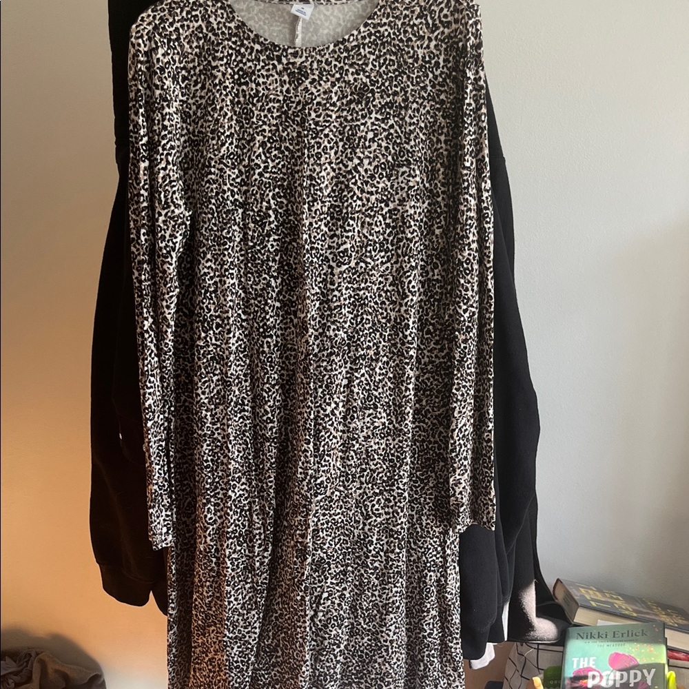 Leopard Print Long Sleeve Dress                       4DRESS
